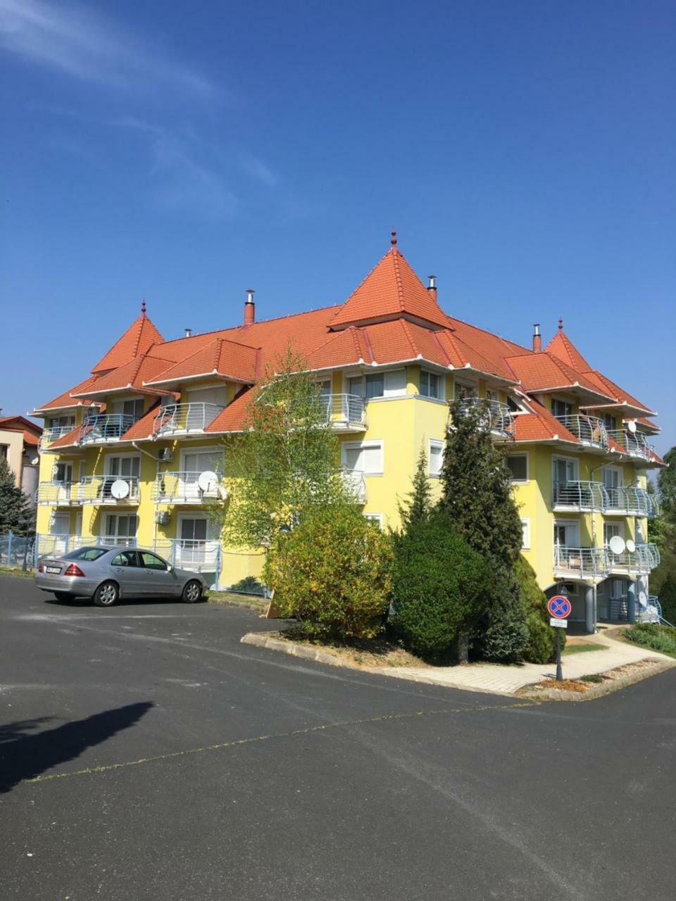 Mavrikiy Apartment Hévíz Buitenkant foto